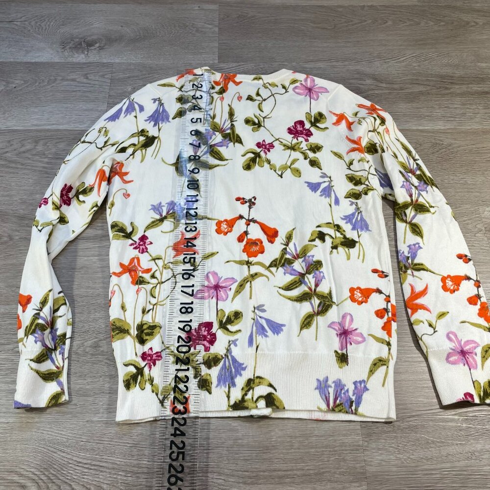 Cardigans - Picture 14 of 16